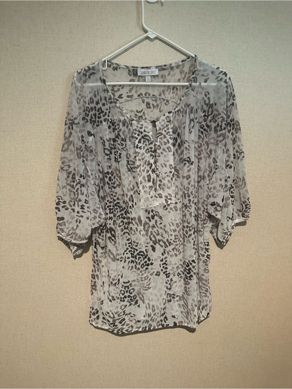 Jennifer Lopez 2X Gray Animal Print Sheer Blouse